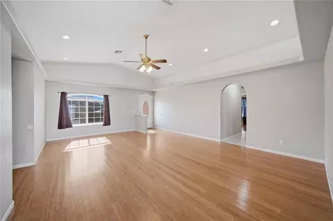 Living - 3979 Eagle Rock Rd, Kingman, AZ 86409 photo 2 of 5