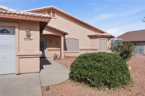 Exterior - 3979 Eagle Rock Rd, Kingman, AZ 86409 photo 2 of 9