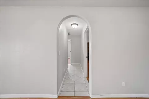 Entry Way - 3979 Eagle Rock Rd, Kingman, AZ 86409 photo 2 of 4