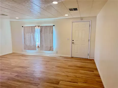 855 E Beverly Ave, Kingman, AZ 86409 photo 4