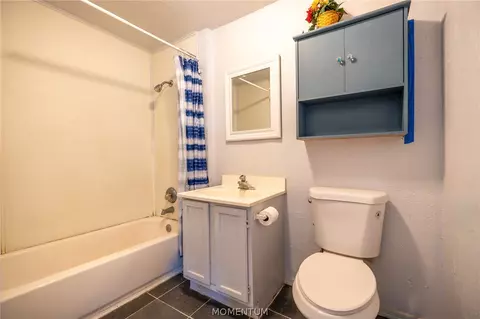 Bath - 3910 E Lum Ave, Kingman, AZ 86409 photo 1 of 1