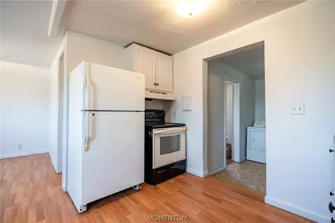 Kitchen - 3910 E Lum Ave, Kingman, AZ 86409 photo 3 of 4