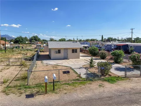 View/Area - 3910 E Lum Ave, Kingman, AZ 86409 photo 4 of 8