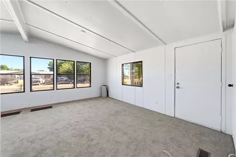 3214 E Ames Ave, Kingman, AZ 86409 photo 2