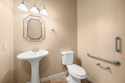 Bath - 1539 E Blue Flame St, Kingman, AZ 86409 photo 3 of 4