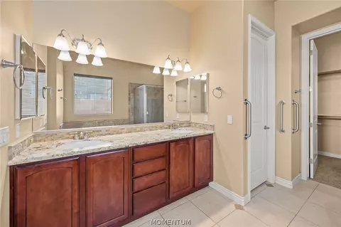 Bath - 1539 E Blue Flame St, Kingman, AZ 86409 photo 1 of 4