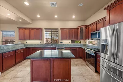 Kitchen - 1539 E Blue Flame St, Kingman, AZ 86409 photo 2 of 6