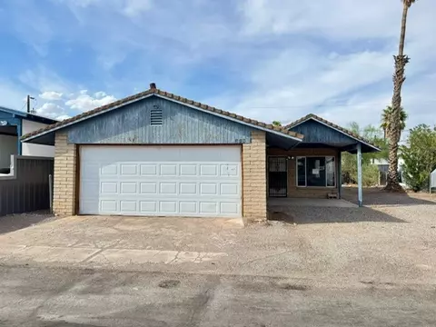 319 Santa Cruz Ave, Bullhead City, AZ 86442
