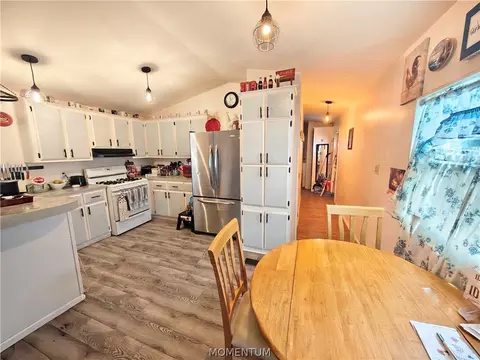 Kitchen - 1240 Birch Dr, Kingman, AZ 86409 photo 2 of 3