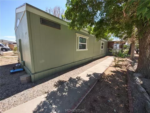 Exterior - 1240 Birch Dr, Kingman, AZ 86409 photo 8 of 10