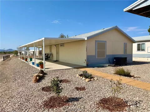 1296 E Citrus Dr, Kingman, AZ 86409 photo 2