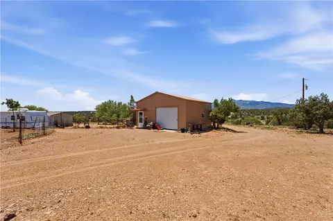 10501 E Blake Ranch Rd, Kingman, AZ 86401 photo 9