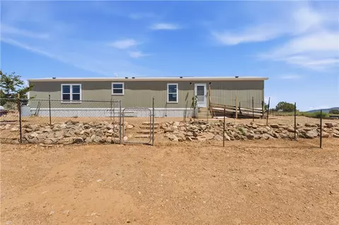 10501 E Blake Ranch Rd, Kingman, AZ 86401 photo 2