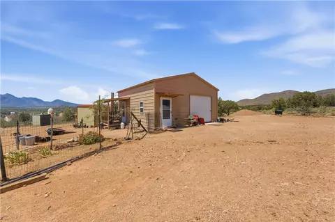 10501 E Blake Ranch Rd, Kingman, AZ 86401 photo 8