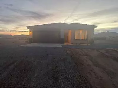 6985 E Rio Verde Ln, Kingman, AZ 86401