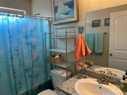Bath - 3950 E Suffock Ave, Kingman, AZ 86409 photo 1 of 3
