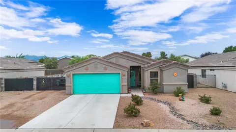 Exterior - 3950 E Suffock Ave, Kingman, AZ 86409 photo 2 of 8