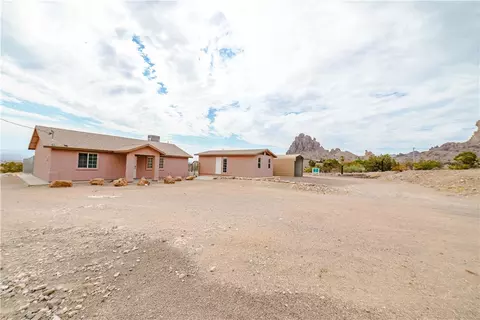 2310 S Dewey Rd, Golden Valley, AZ 86413