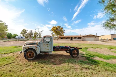 1745 E Laguna Rd, Mohave Valley, AZ 86440