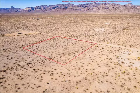 4064 S Opal Rd, Golden Valley, AZ 86413
