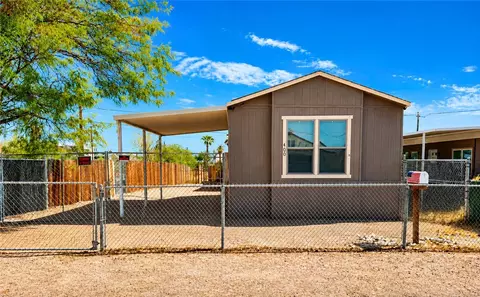 400 Rio Grande Way, Bullhead City, AZ 86442