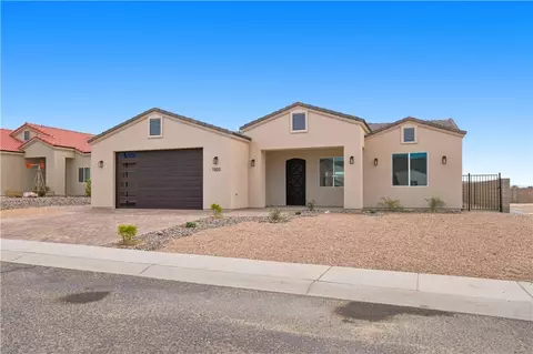 1900 E Via Aventino, Fort Mohave, AZ 86426
