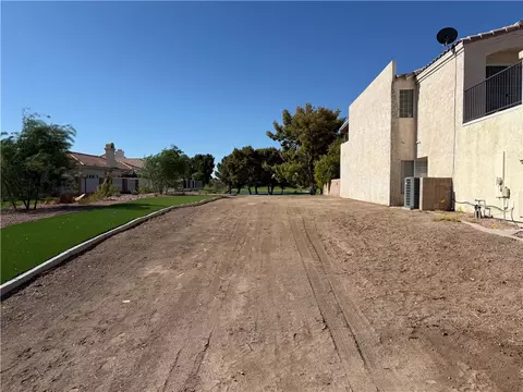 1344 Lause Rd, Bullhead City, AZ 86442