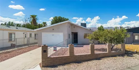 1977 Surf Sand Dr, Bullhead City, AZ 86442