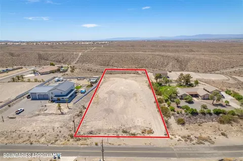 2468 Riverview Dr, Bullhead City, AZ 86442