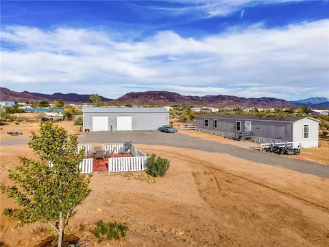 154 S Heber Rd, Golden Valley, AZ 86413