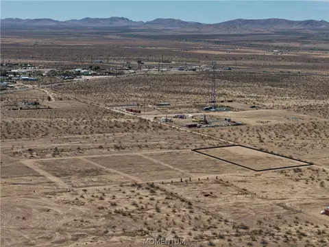 14250 Calico Dr, Dolan Springs, AZ 86441