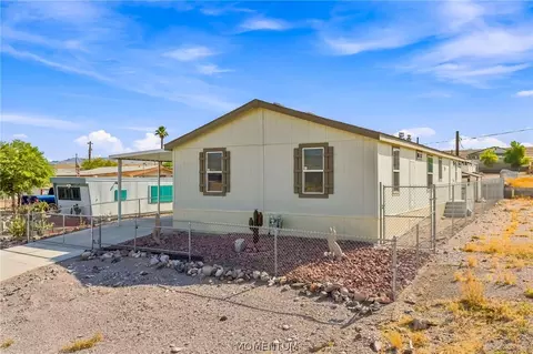 192 Hacienda Loop, Bullhead City, AZ 86429