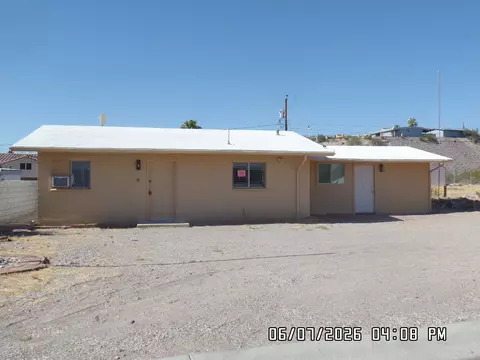2425 Rio Dr, Bullhead City, AZ 86429