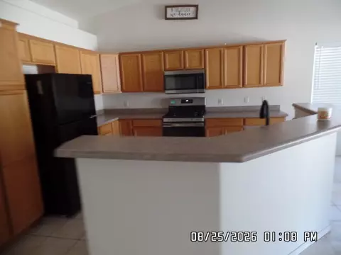 Kitchen - 3935 E Lass Ave, Kingman, AZ 86409 photo 3 of 4