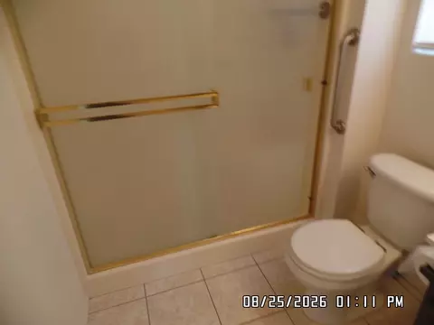 Bath - 3935 E Lass Ave, Kingman, AZ 86409 photo 3 of 5