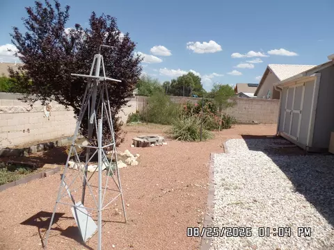 Exterior - 3935 E Lass Ave, Kingman, AZ 86409 photo 10 of 13