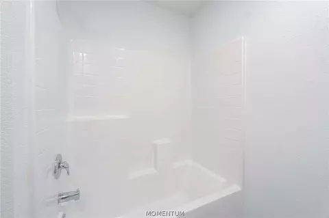 Bath - 7635 E Sugarloaf St, Kingman, AZ 86401 photo 1 of 1