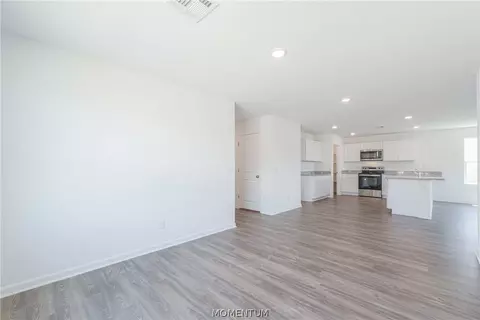 Living - 7635 E Sugarloaf St, Kingman, AZ 86401 photo 1 of 5
