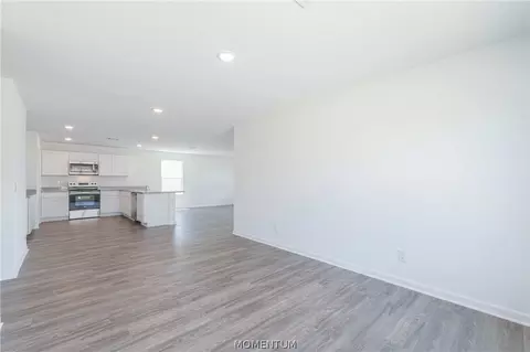 Living - 7635 E Sugarloaf St, Kingman, AZ 86401 photo 2 of 5