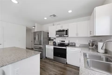 Kitchen - 3466 E Ames Ave, Kingman, AZ 86409 photo 1 of 3