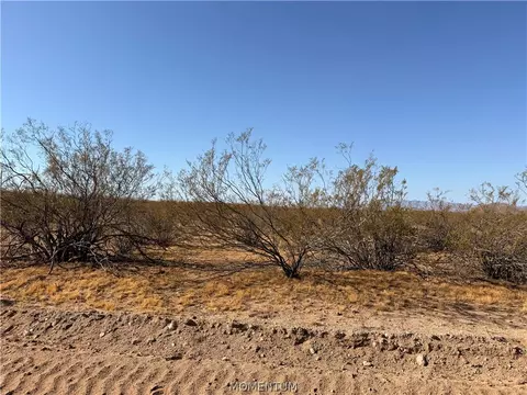 019 W Hermit Dr, Golden Valley, AZ 86413