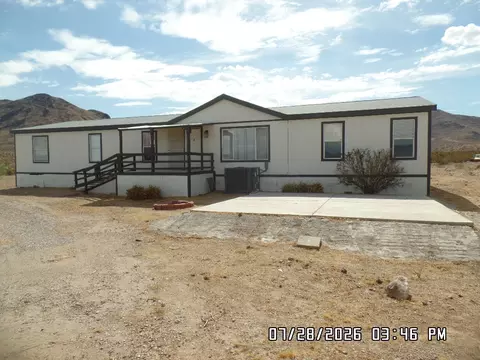 6797 N Parker Rd, Golden Valley, AZ 86413
