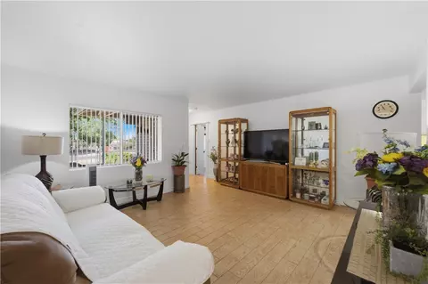 Living - 2391 E Mcvicar Ave, Kingman, AZ 86409 photo 3 of 3
