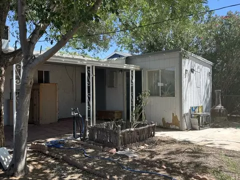 Exterior - 3226 E Thompson Ave, Kingman, AZ 86409 photo 8 of 8