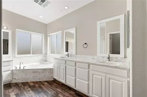 Bath - 3561 Bolero Ave, Kingman, AZ 86401 photo 4 of 5