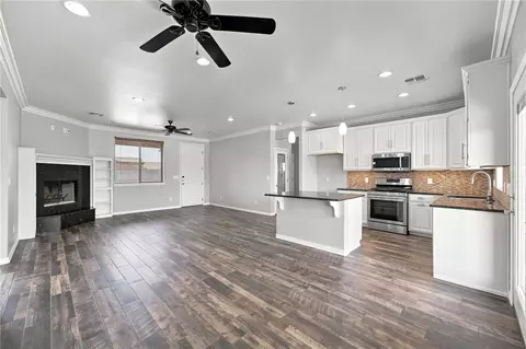 Living - 3561 Bolero Ave, Kingman, AZ 86401 photo 2 of 2