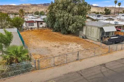 1875 Oliver, Bullhead City, AZ 86442