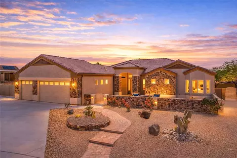 2708 Discovery Rd, Bullhead City, AZ 86442