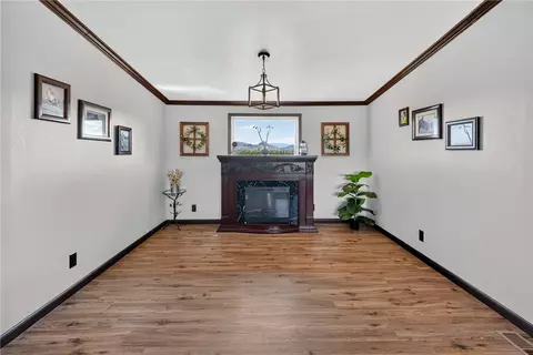 Living - 11125 E Prospect Dr, Kingman, AZ 86401 photo 3 of 4