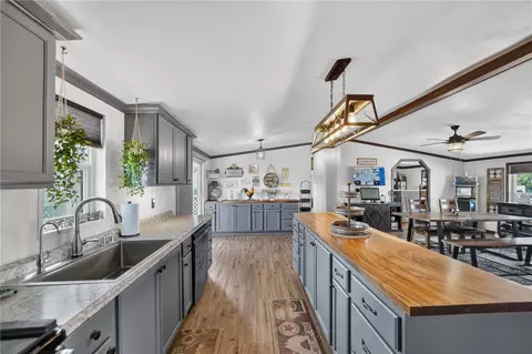 Kitchen - 11125 E Prospect Dr, Kingman, AZ 86401 photo 2 of 7